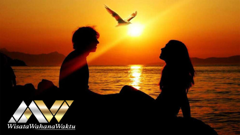 Menikmati Senja di Pantai Jamaika: Romantis!